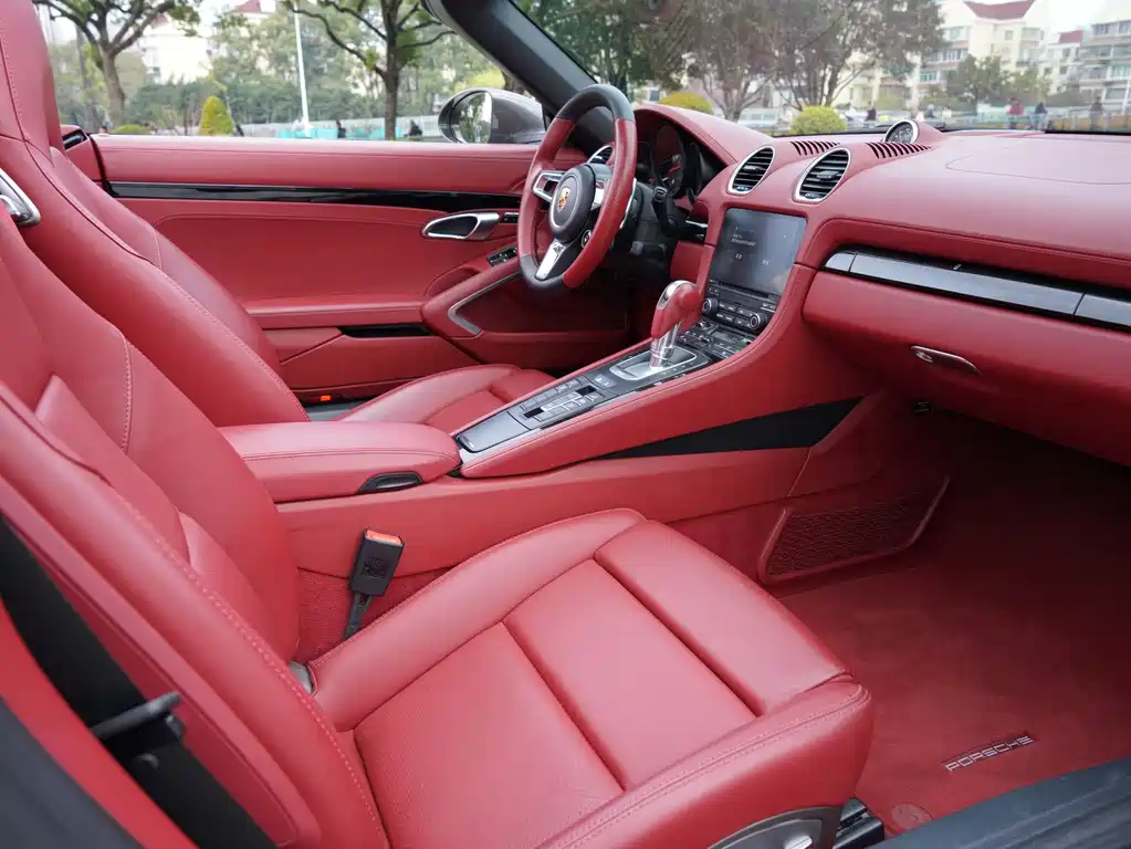 Porsche 718 2022 Boxster T 2.0T