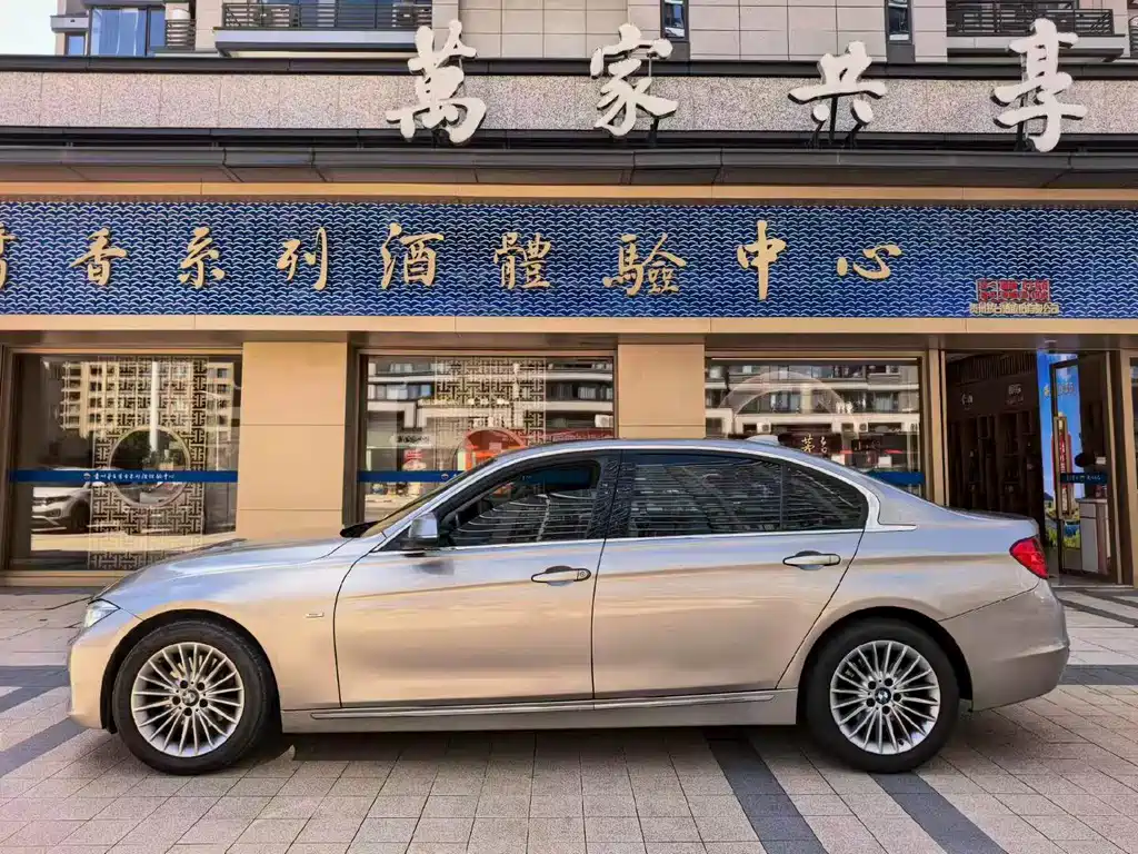 BMW 3 Series — миниатюра 3