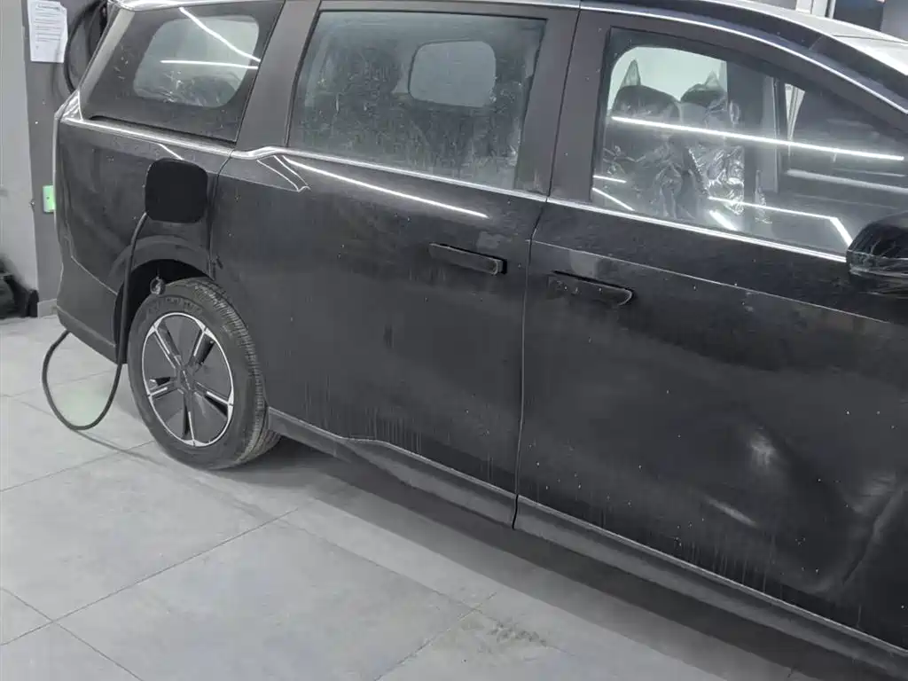 SAIC MAXUS EVERYONE 7