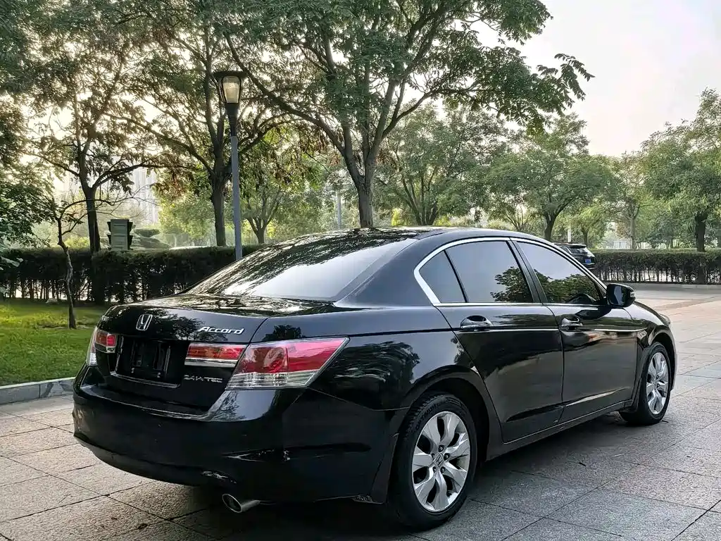 Honda Accord — миниатюра 5