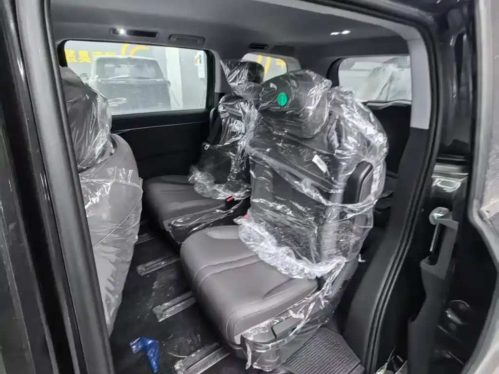 SAIC MAXUS EVERYONE 7