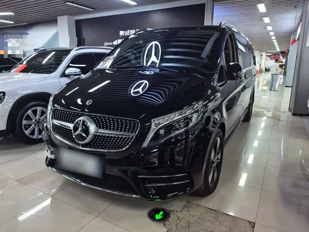 Mercedes-Benz V-Class — миниатюра 2