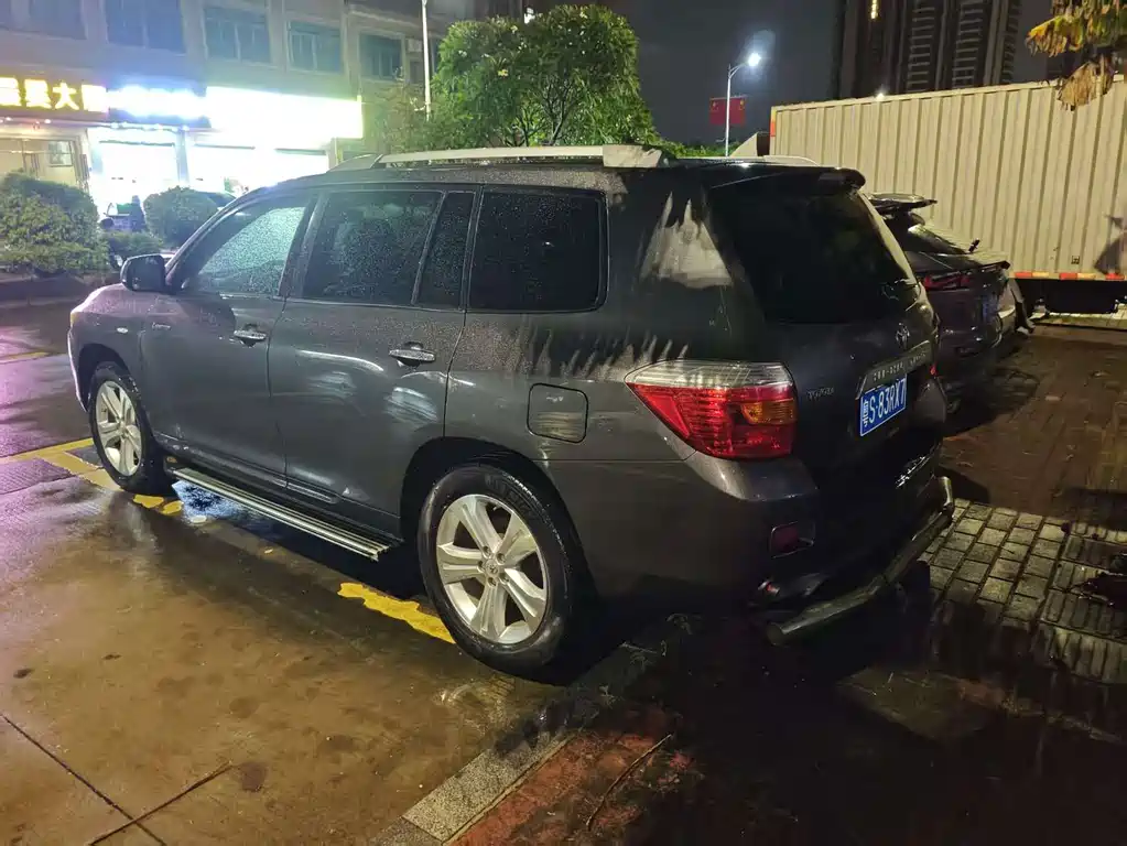 Toyota Highlander (Import) — миниатюра 4