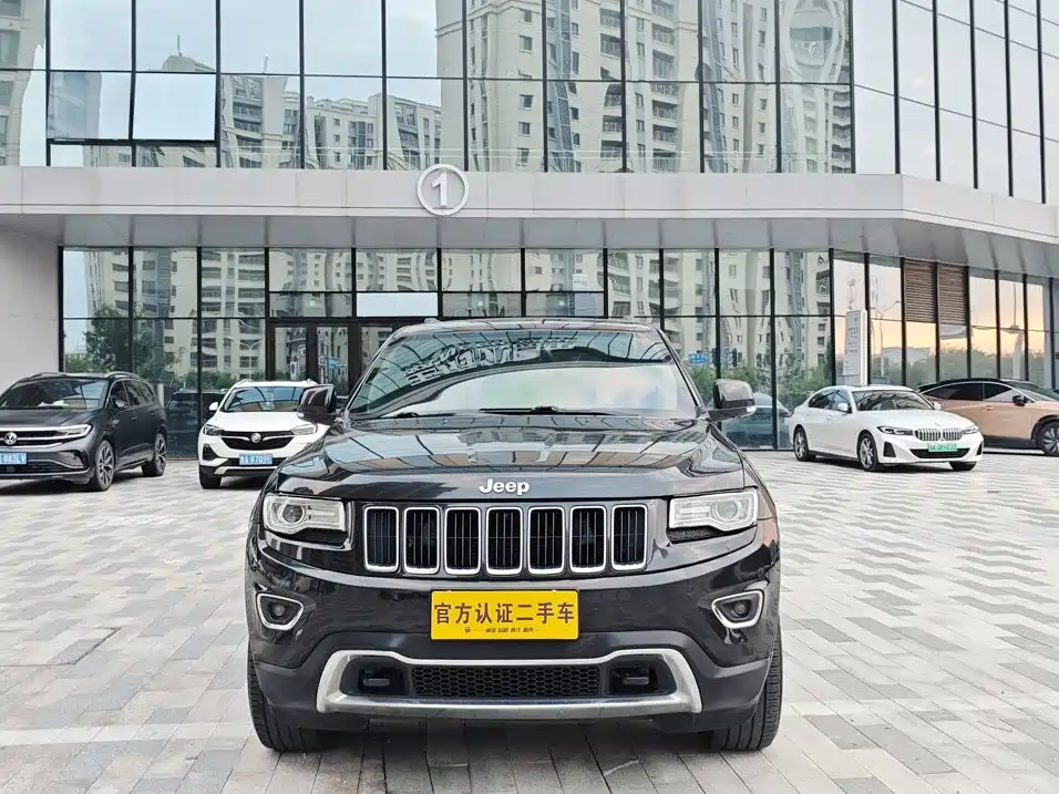 Jeep Grand Cherokee (Import) — миниатюра 19