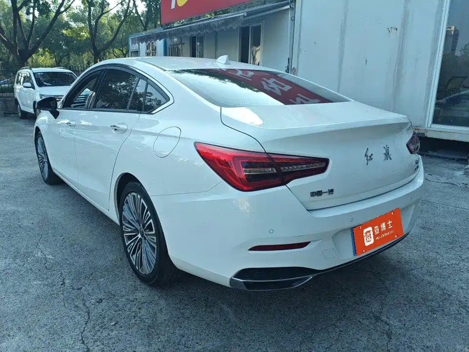 Hongqi Hongqi H5 — миниатюра 11
