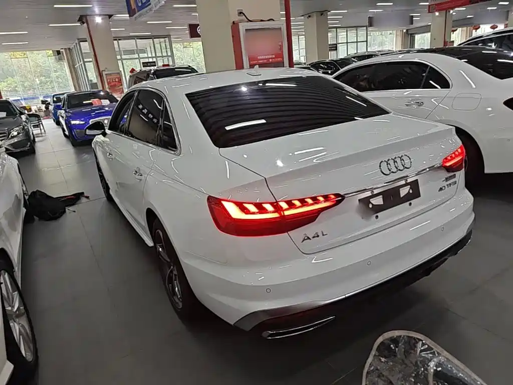 Audi A4L — миниатюра 5