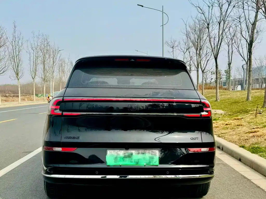 CHANGAN Q07