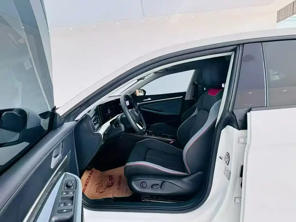 Volkswagen Lamando — миниатюра 4