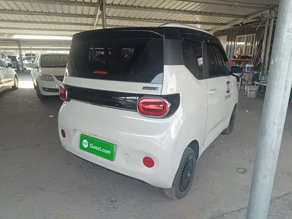 Wuling MINIEV — миниатюра 7