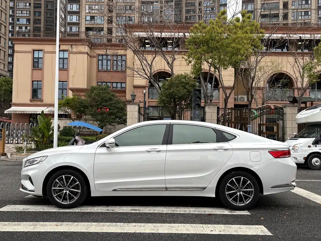 Geely Borui 2021 1.8T +