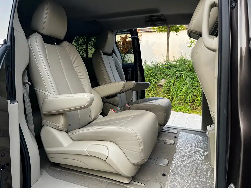 Buick GL8 2017 25S Luxury V