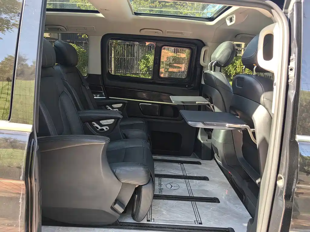 Mercedes-Benz V-Class — миниатюра 15
