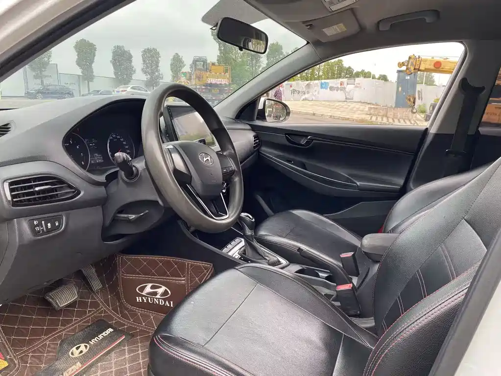 Hyundai Elantra — миниатюра 4