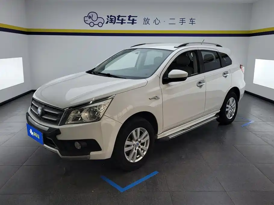 Venucia T70 2016