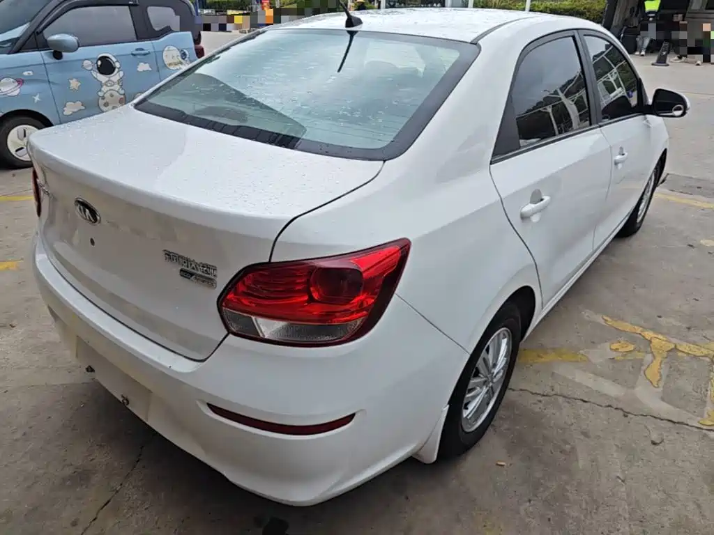 Kia Huanchi — миниатюра 7
