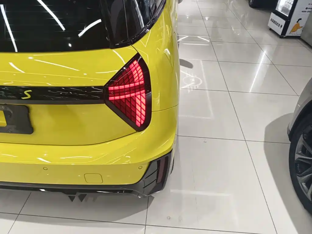 MINI MINI COOPER EV — миниатюра 8