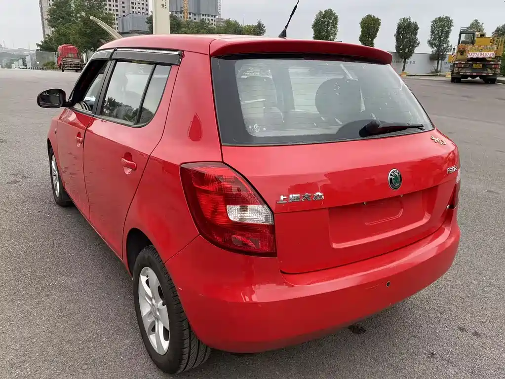 Skoda Fabia — миниатюра 9