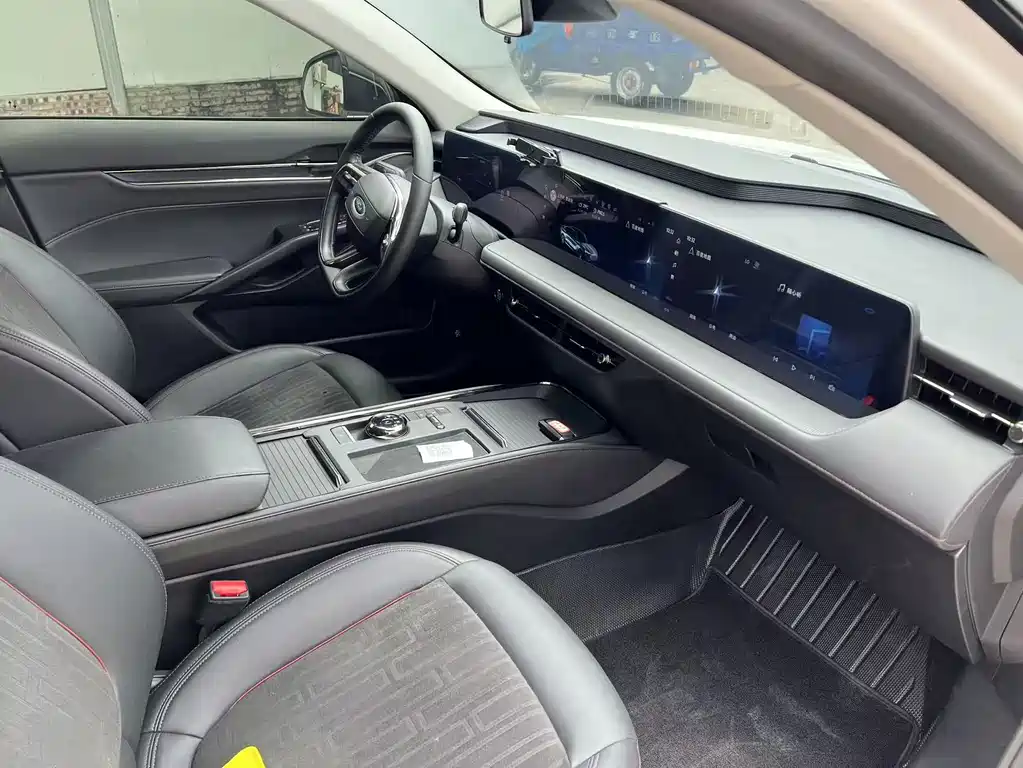 Ford Mondeo — миниатюра 10