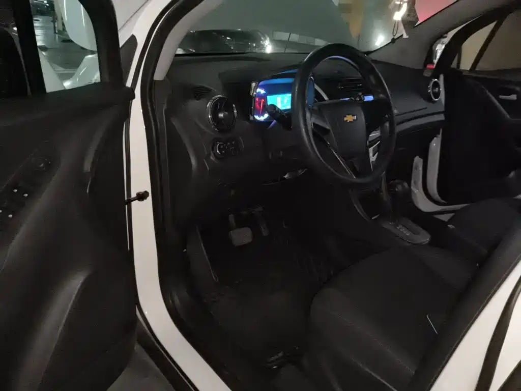 Chevrolet Trax — миниатюра 17