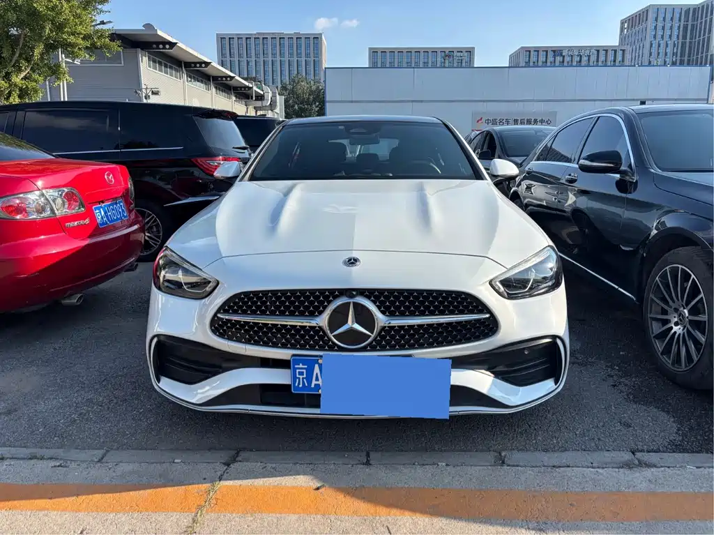 Mercedes-Benz C-Class — миниатюра 6