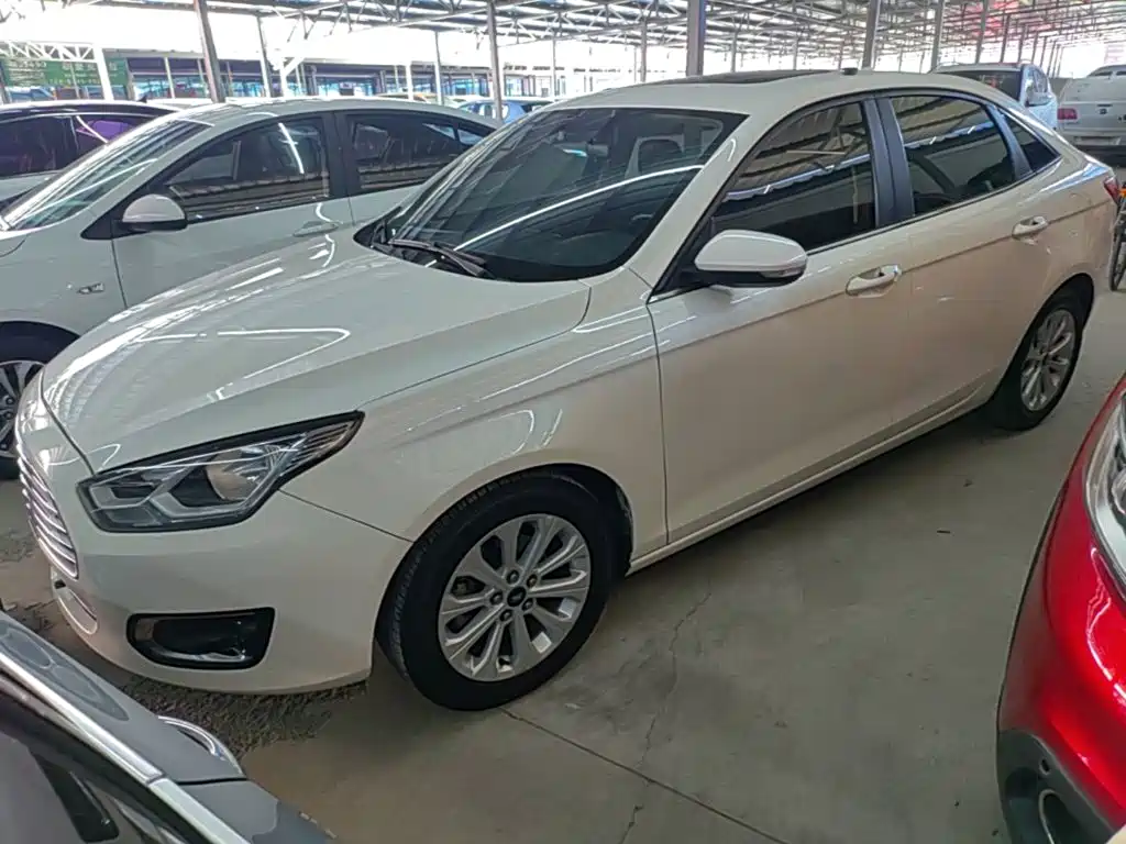 Ford Escort — миниатюра 2