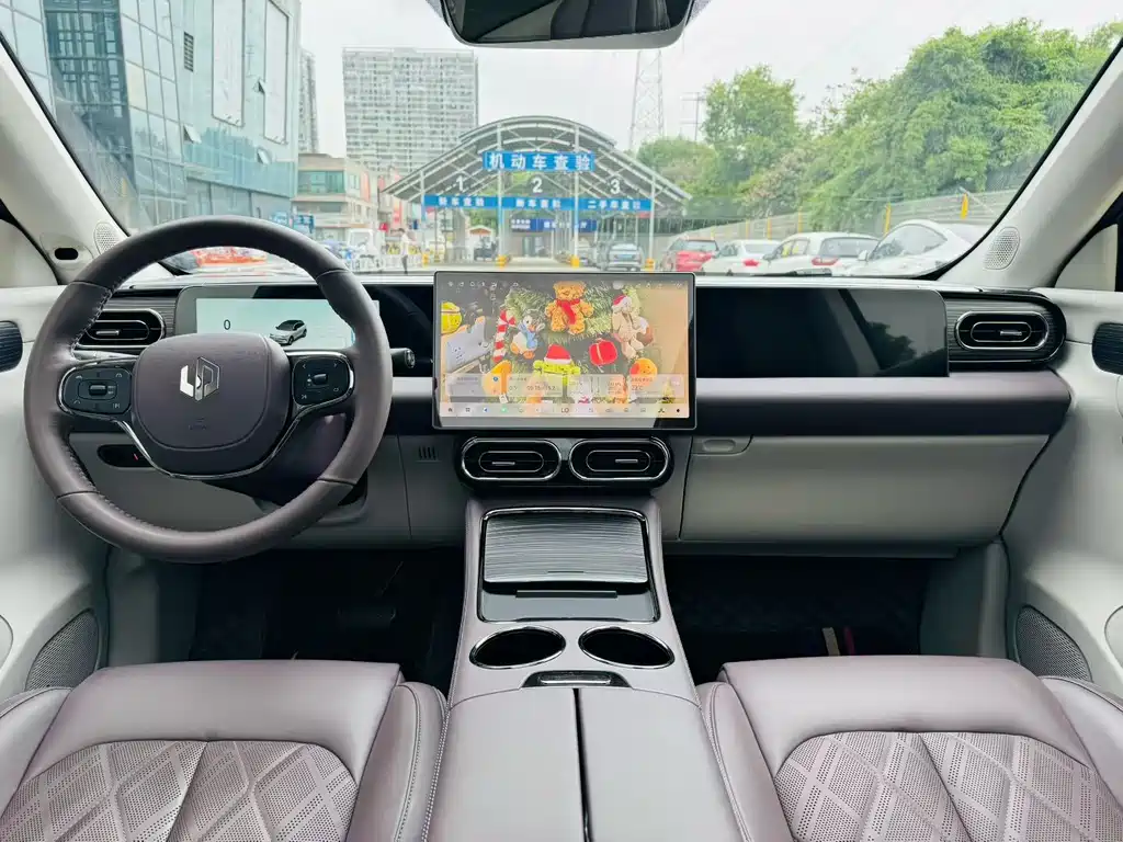 Leapmotor Leapmotor C11 — миниатюра 3