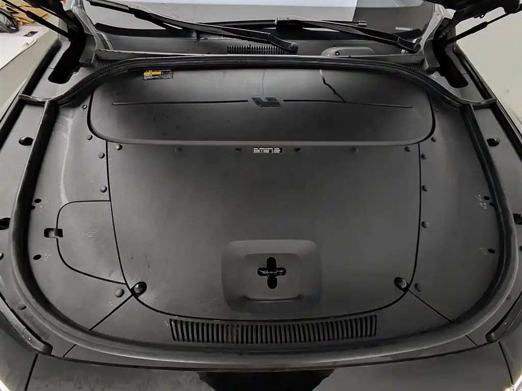 Li Auto ONE 2021 6 мест