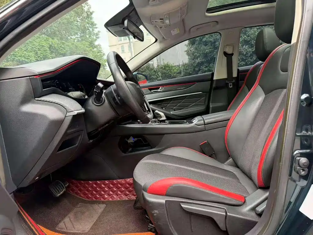 Dongfeng Aeolus Yixuan Max MAX 2021 1.5T