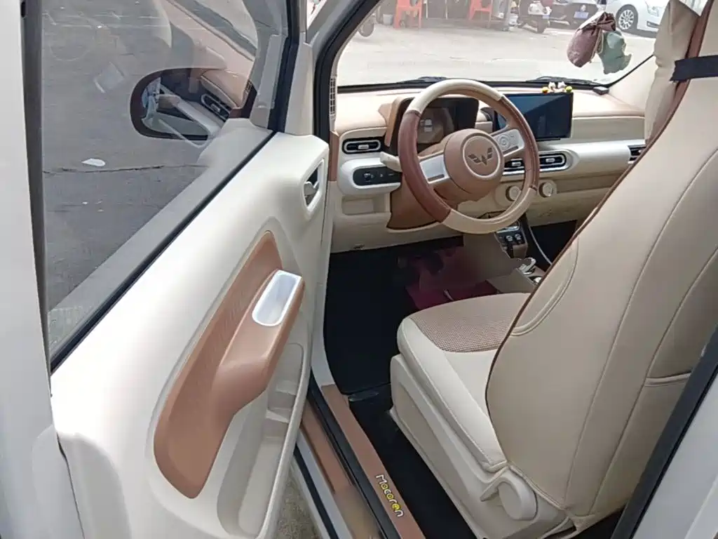 Wuling MINIEV — миниатюра 16