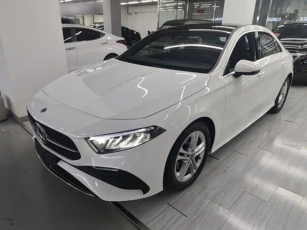 Mercedes-Benz A-Class — миниатюра 2