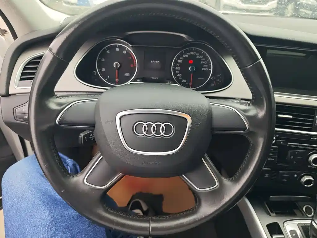 Audi A4L — миниатюра 4