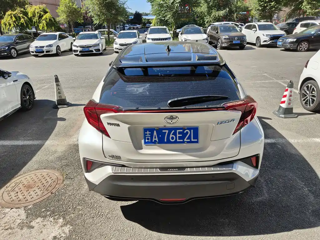 Toyota IZOA — миниатюра 5
