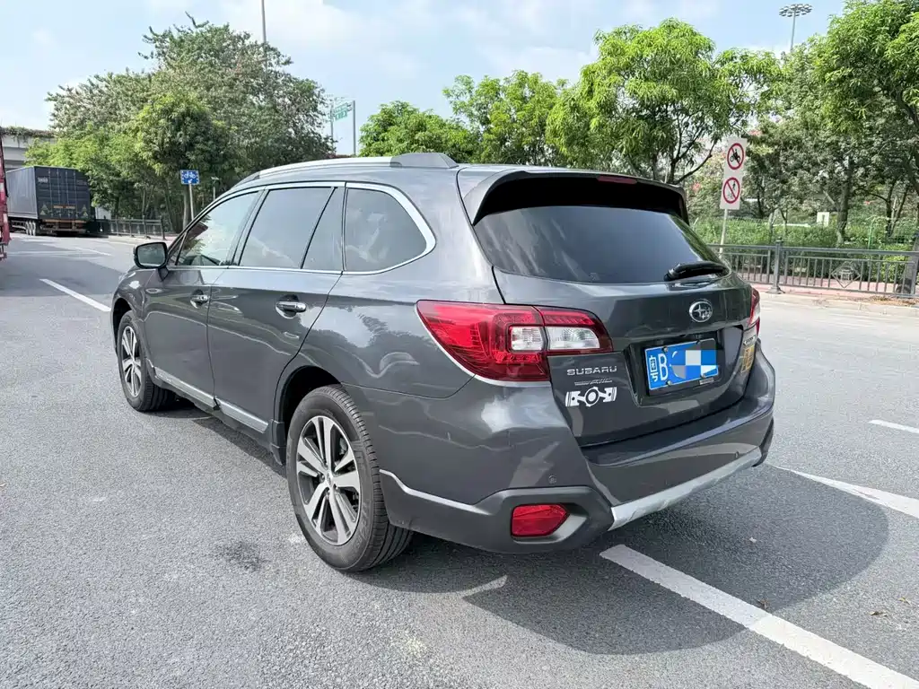 SUBARU OUTBACK