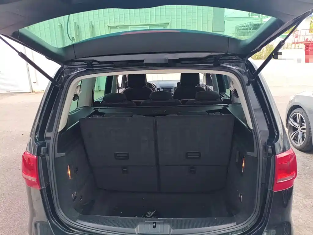 Volkswagen Sharan — миниатюра 24