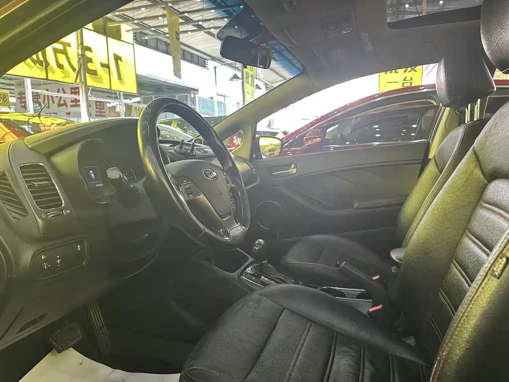 Kia K3 — миниатюра 10
