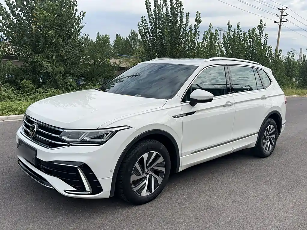 Volkswagen Tiguan L PHEV