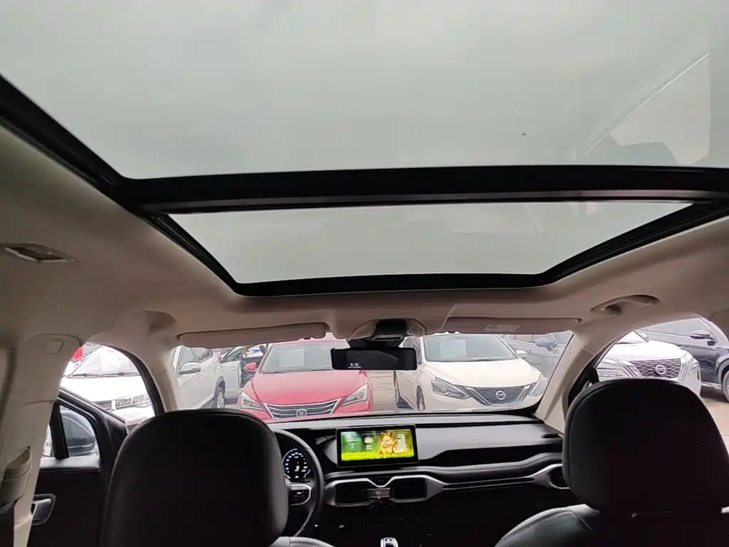 Geely Haoyue — миниатюра 18