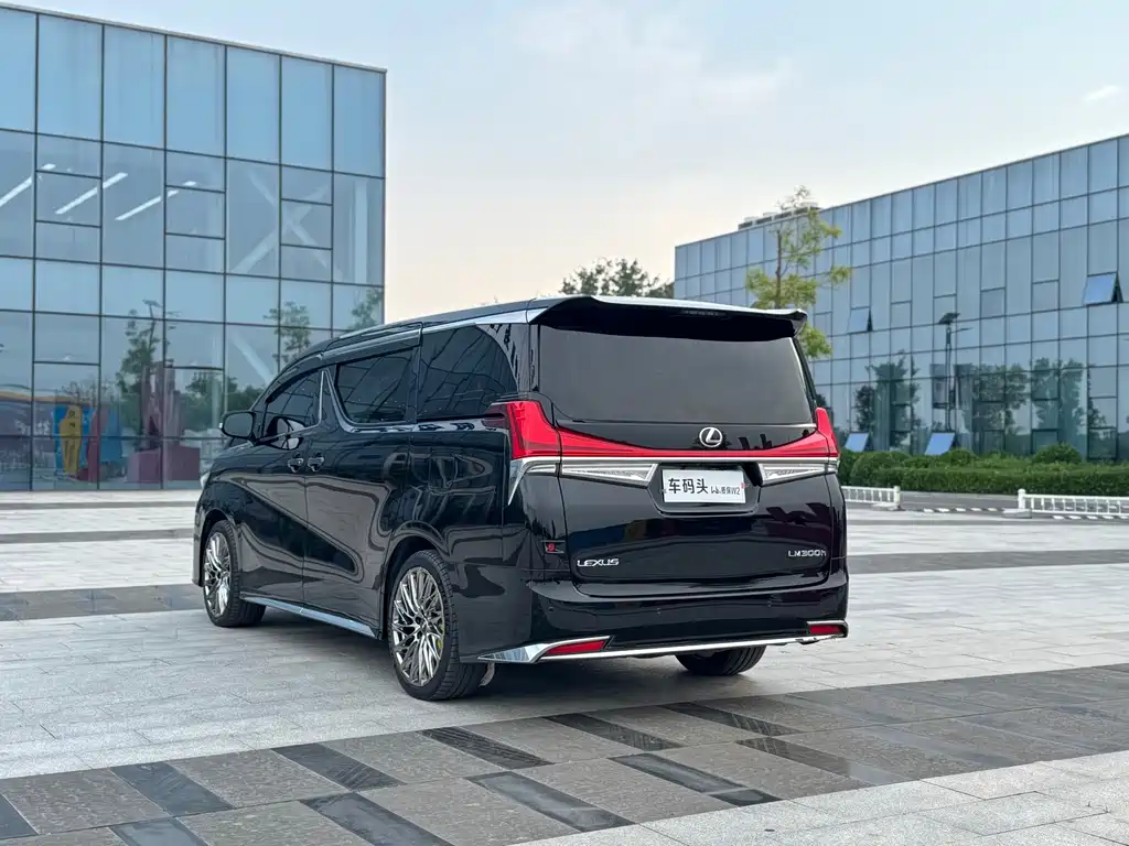 Toyota Vellfire 2019 2.5L HV Luxury