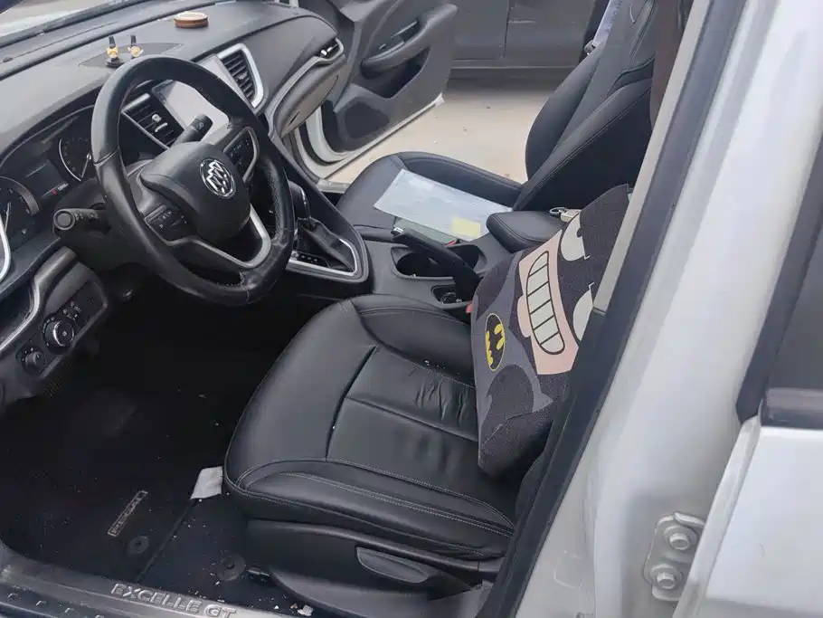 Buick Excelle — миниатюра 9
