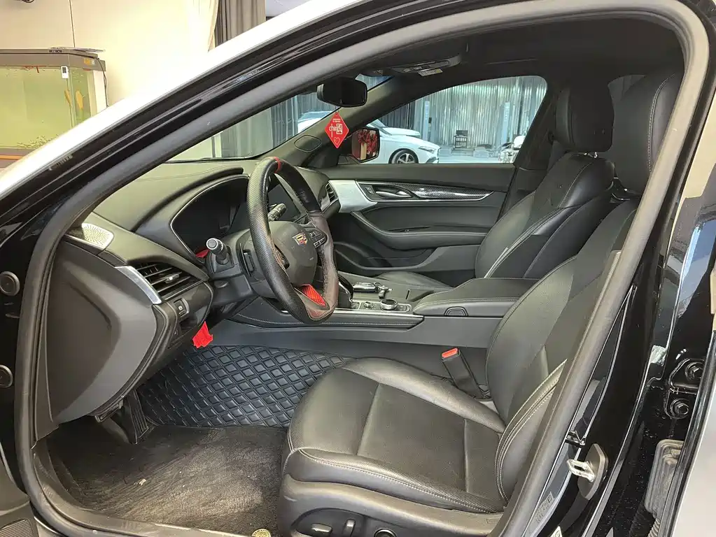 Cadillac CT5 — миниатюра 5