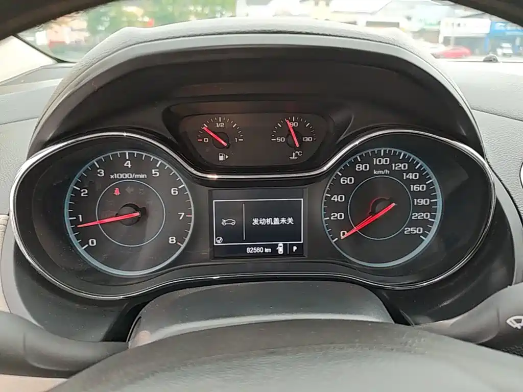 Chevrolet Cruze — миниатюра 12