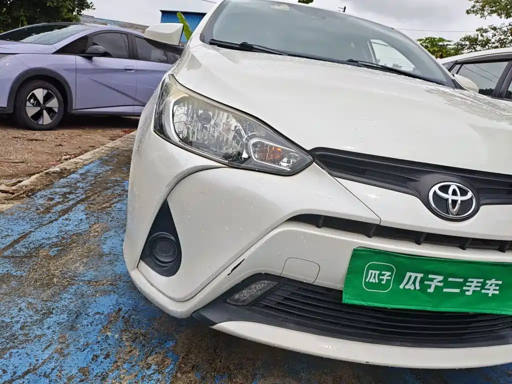 Toyota Yaris L — миниатюра 7