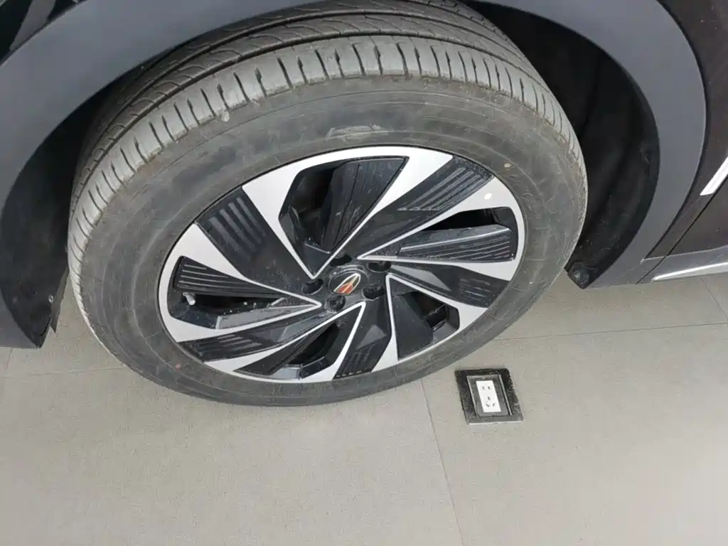 Hongqi Hongqi HS7 PHEV — миниатюра 23