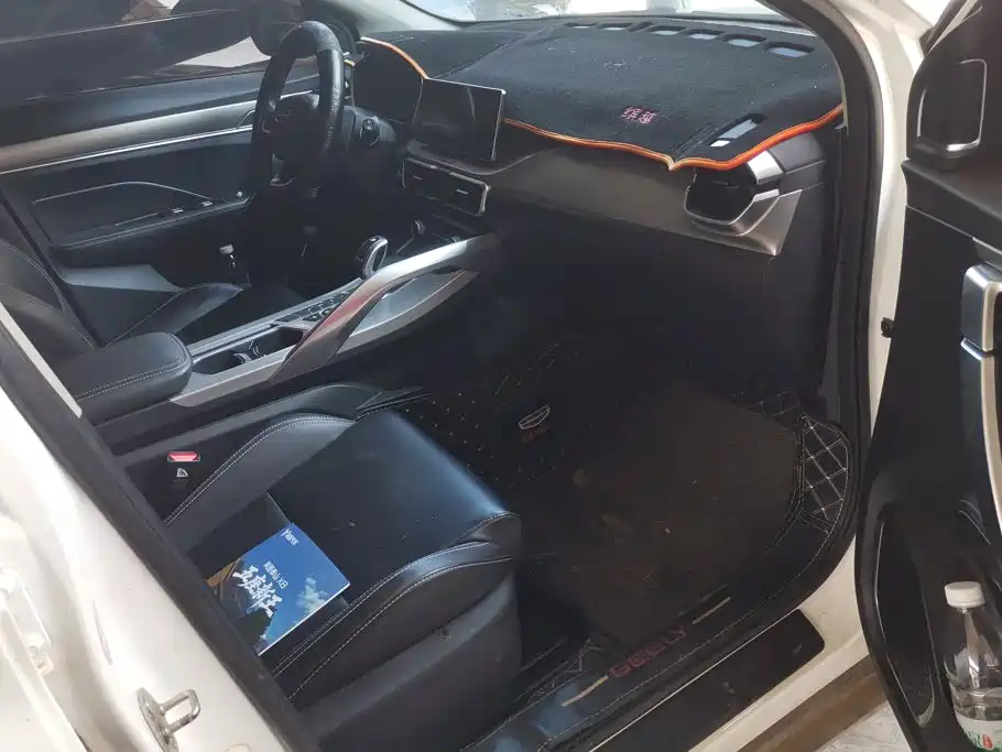 Geely Binyue — миниатюра 8