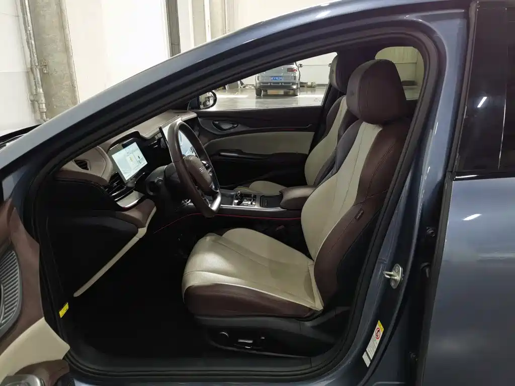 BYD Seal — миниатюра 10