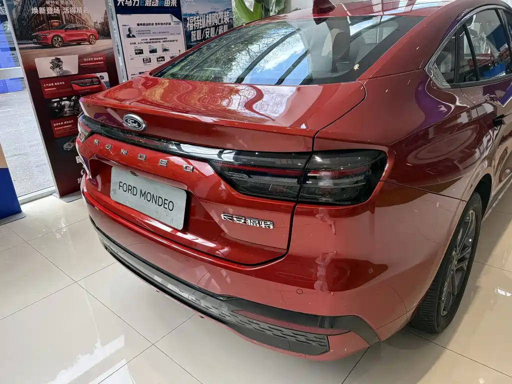 Ford Mondeo 2026 1.5T EcoBoost E Luxury