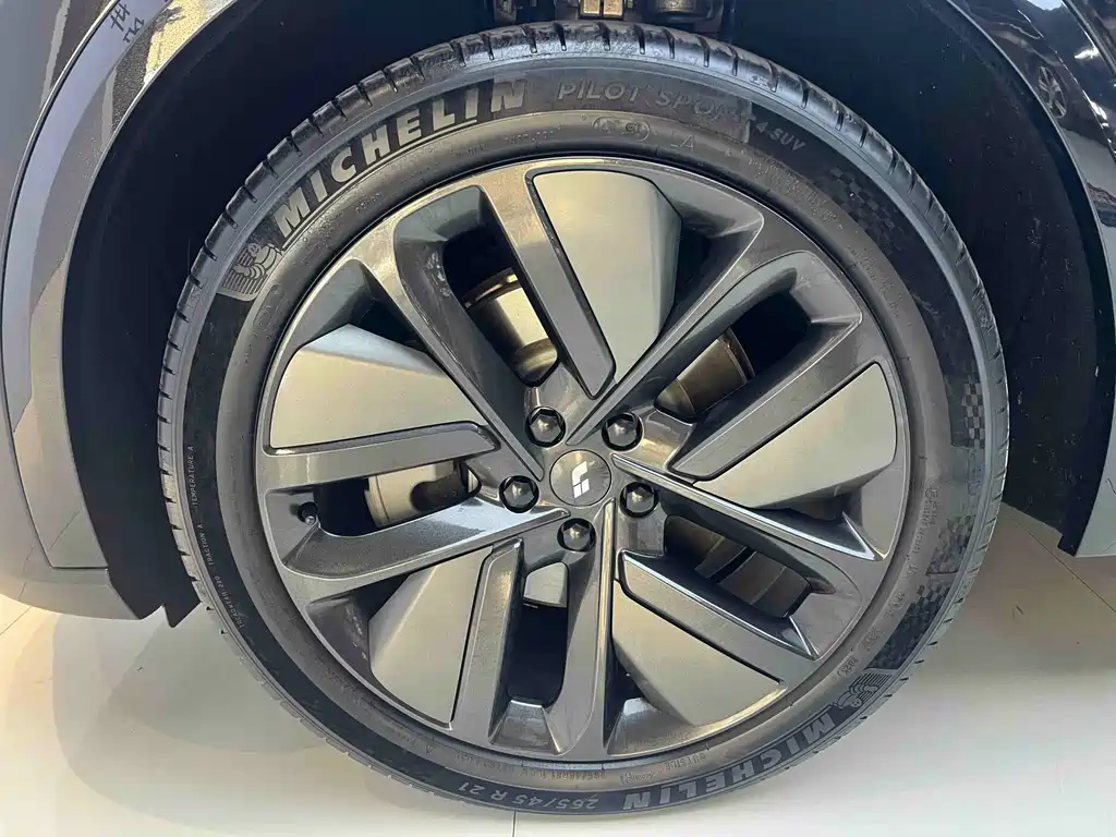 Li Auto Li L9 — миниатюра 4