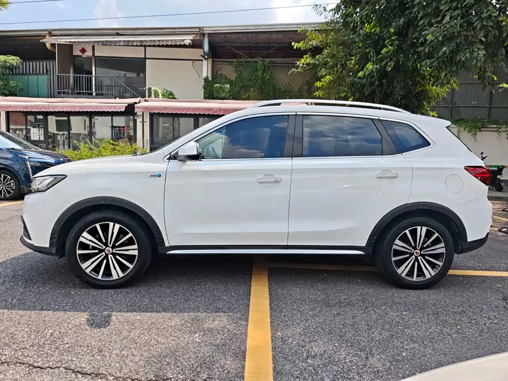 Roewe RX5 — миниатюра 8