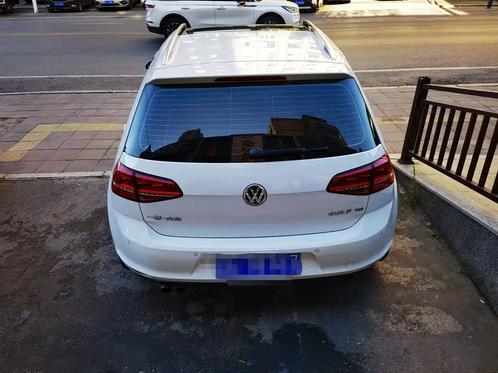 Volkswagen Golf — миниатюра 5