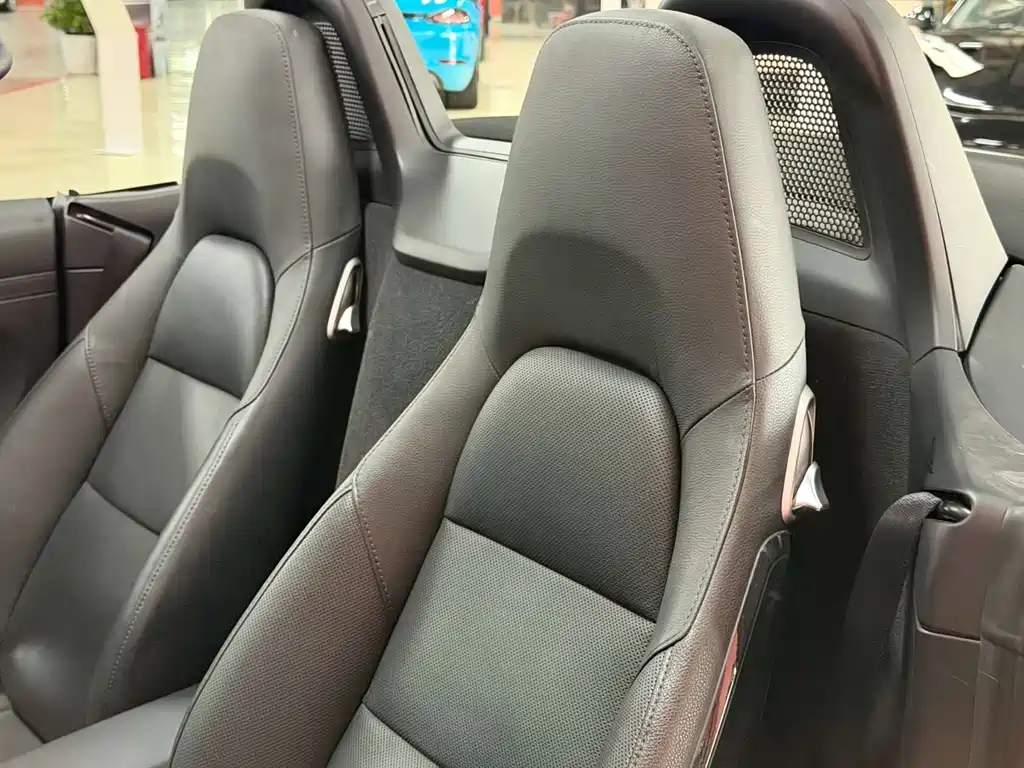 Porsche Boxster — миниатюра 7